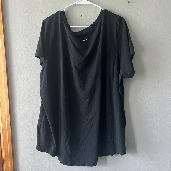 Nike Black with Metallic Gold Logo T Shirt Size 3X - Picture 6 of 6